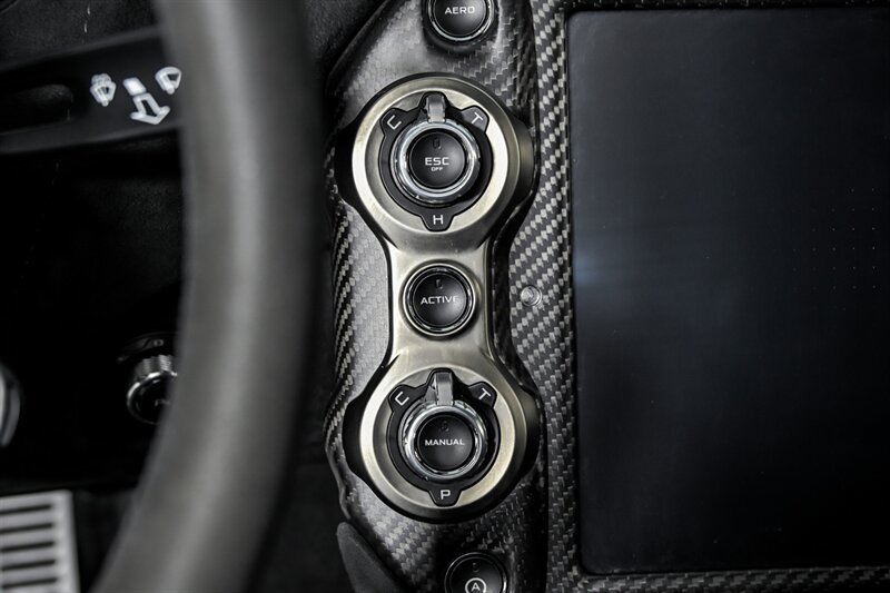 Used 2018 McLaren 720S photo 32