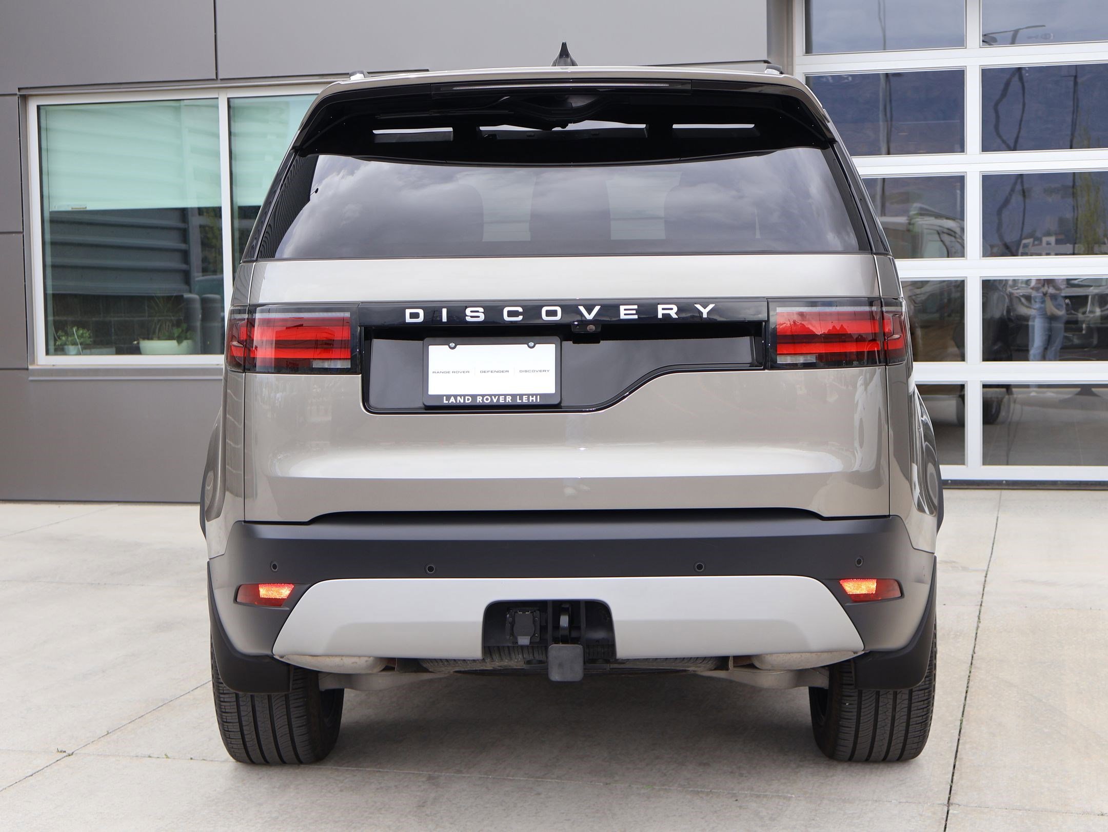 2025 Land Rover Discovery S