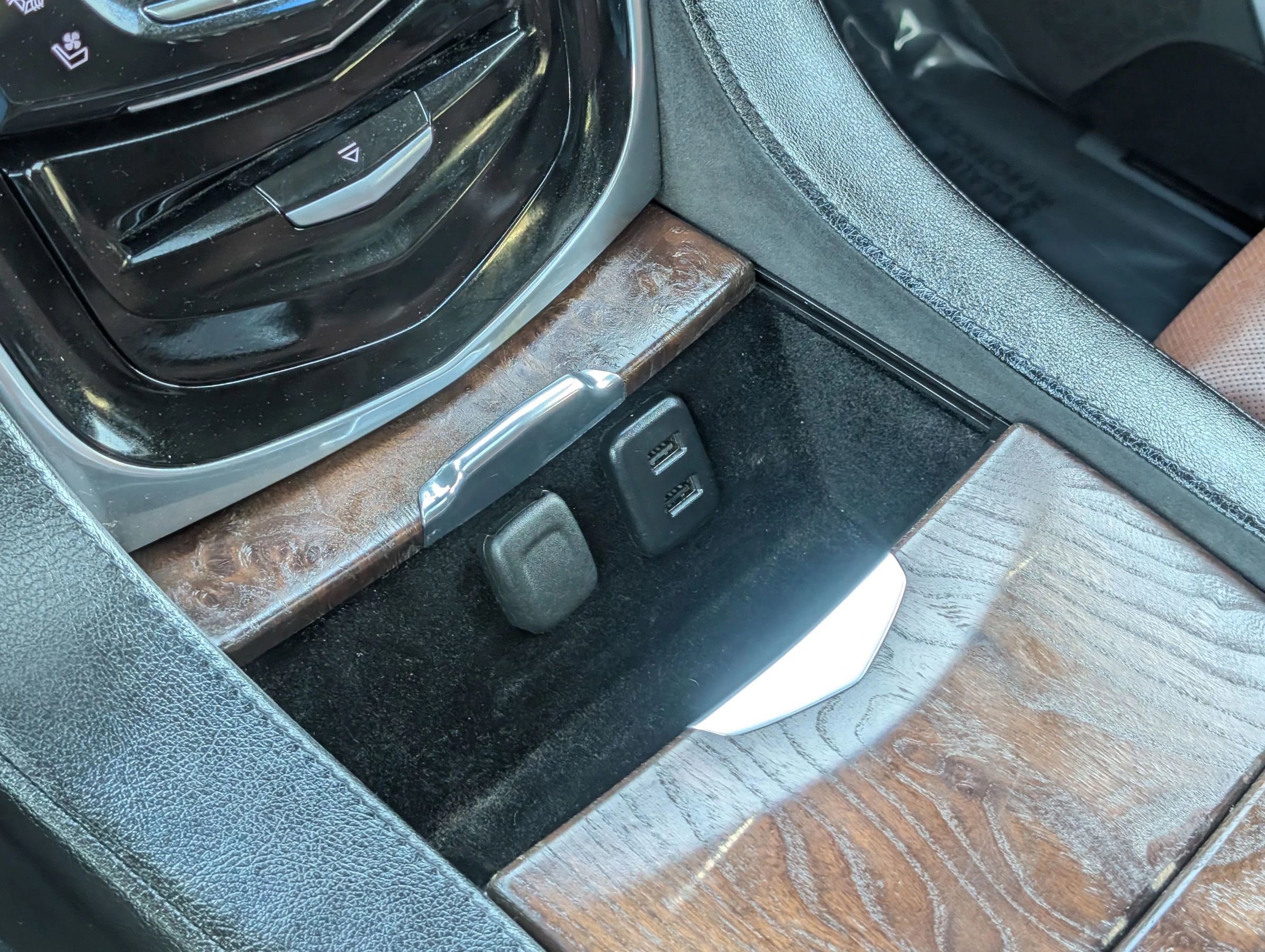 2016 Cadillac Escalade Luxury