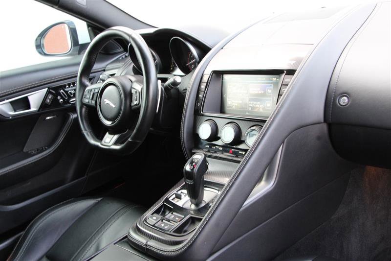 2016 Jaguar F-TYPE R