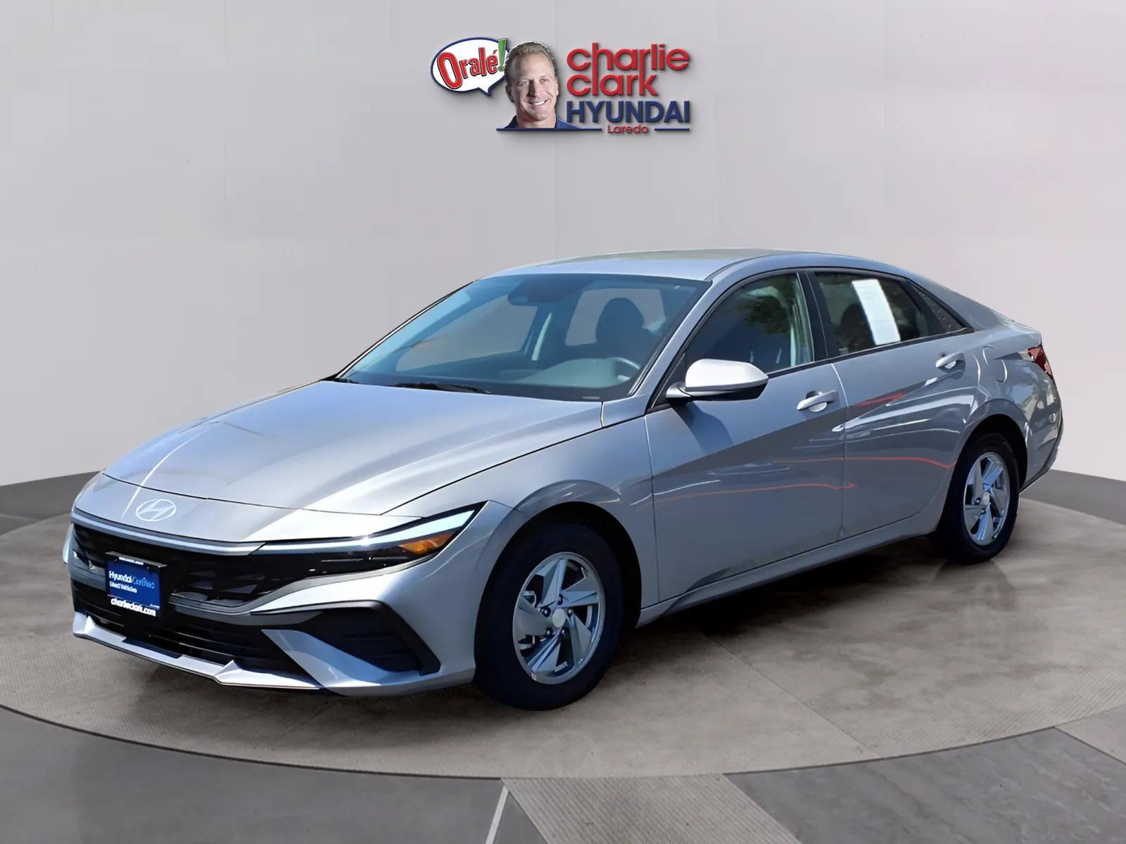 Certified 2025 Hyundai Elantra SE w/ Cargo Package