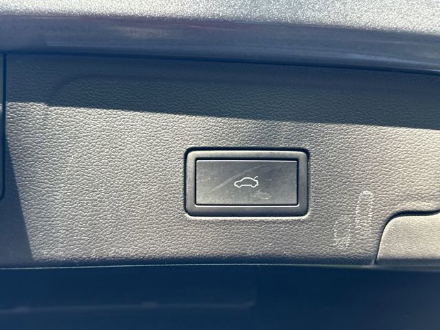 2024 Volkswagen Atlas Cross Sport SE