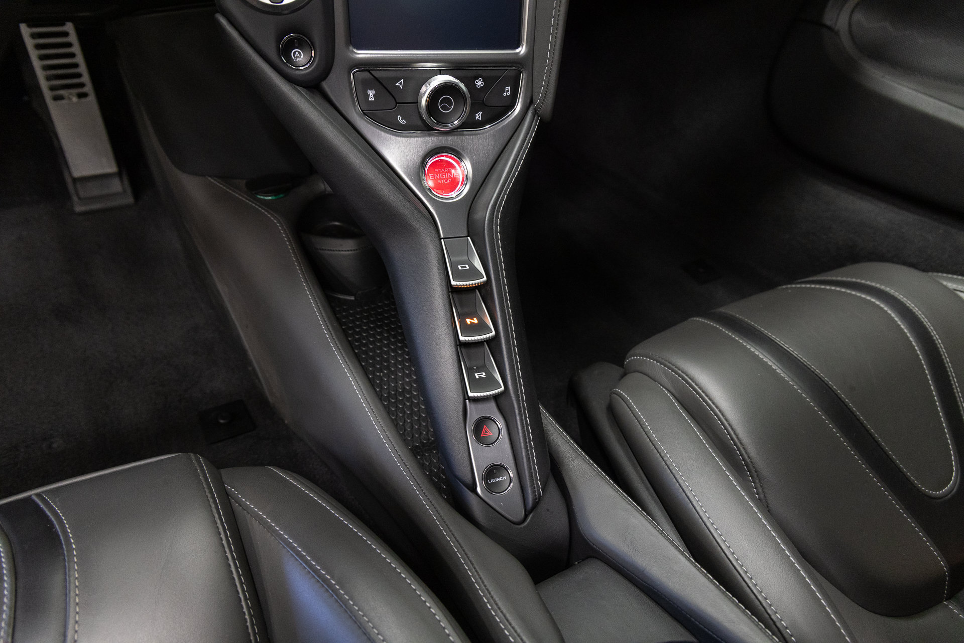 Used 2019 McLaren 720S Luxury photo 17