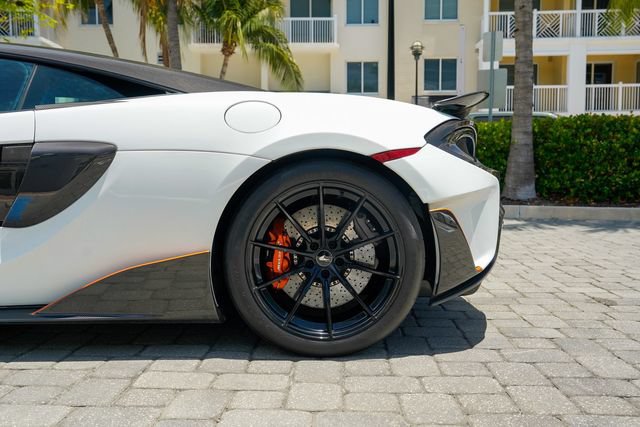 Used 2019 McLaren 600LT photo 16