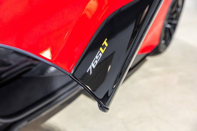 Used 2021 McLaren 765LT photo 13