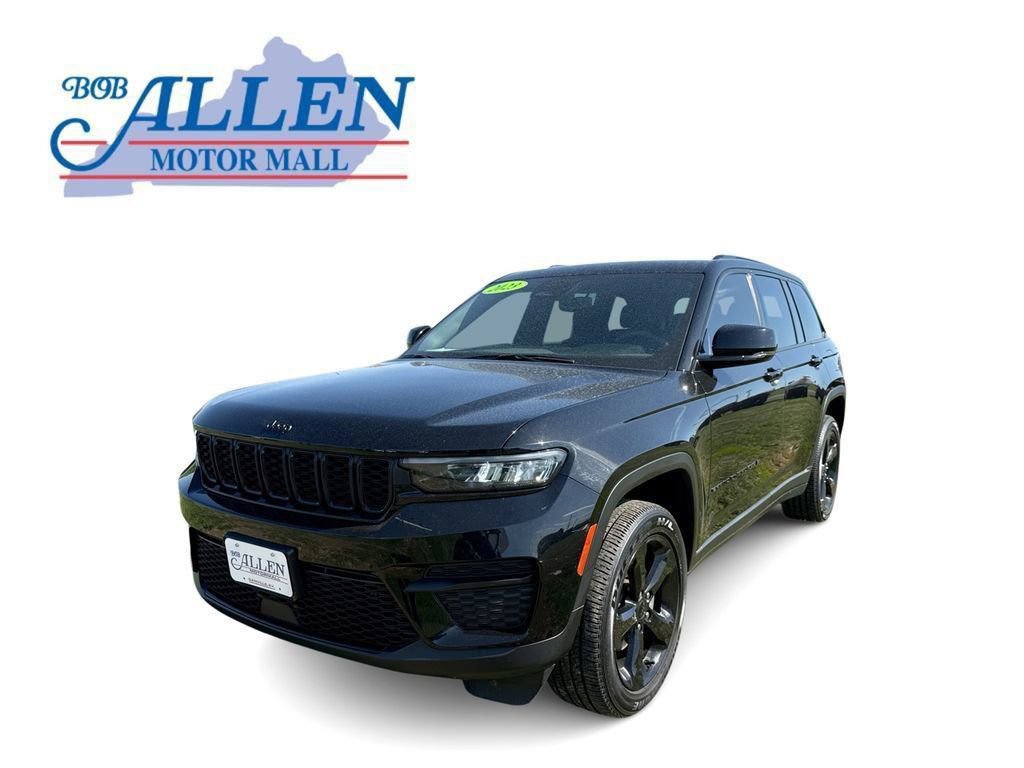 Used 2023 Jeep Grand Cherokee Altitude