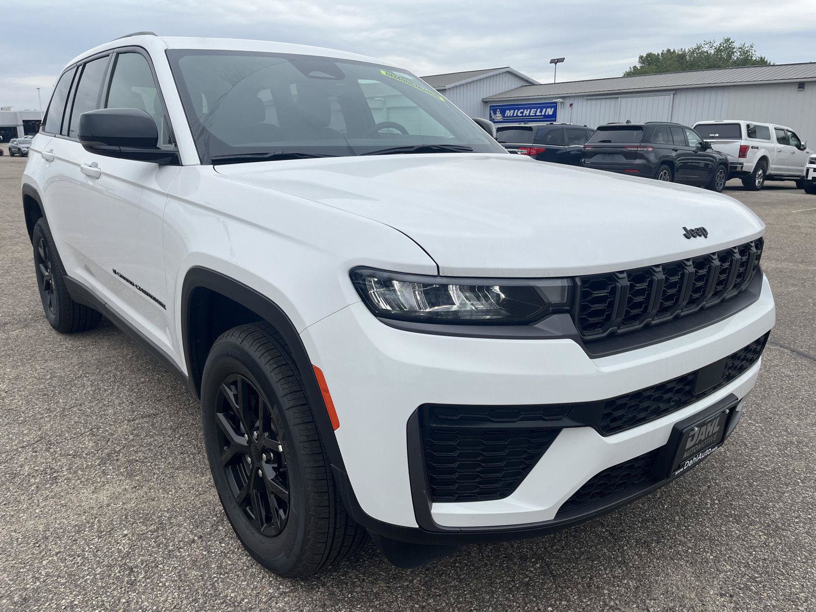 Used 2026 Jeep Grand Cherokee Altitude