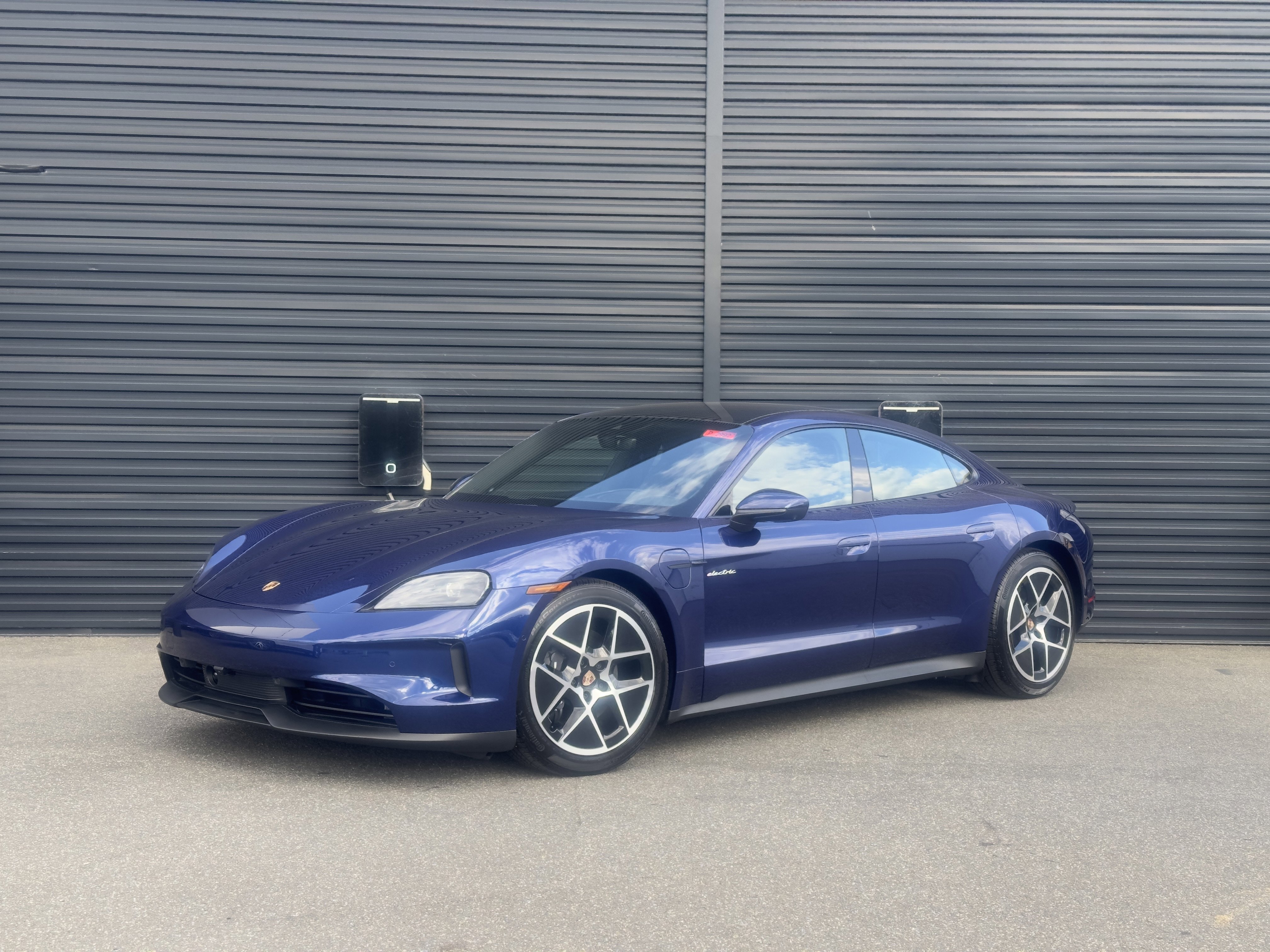 Used 2025 Porsche Taycan