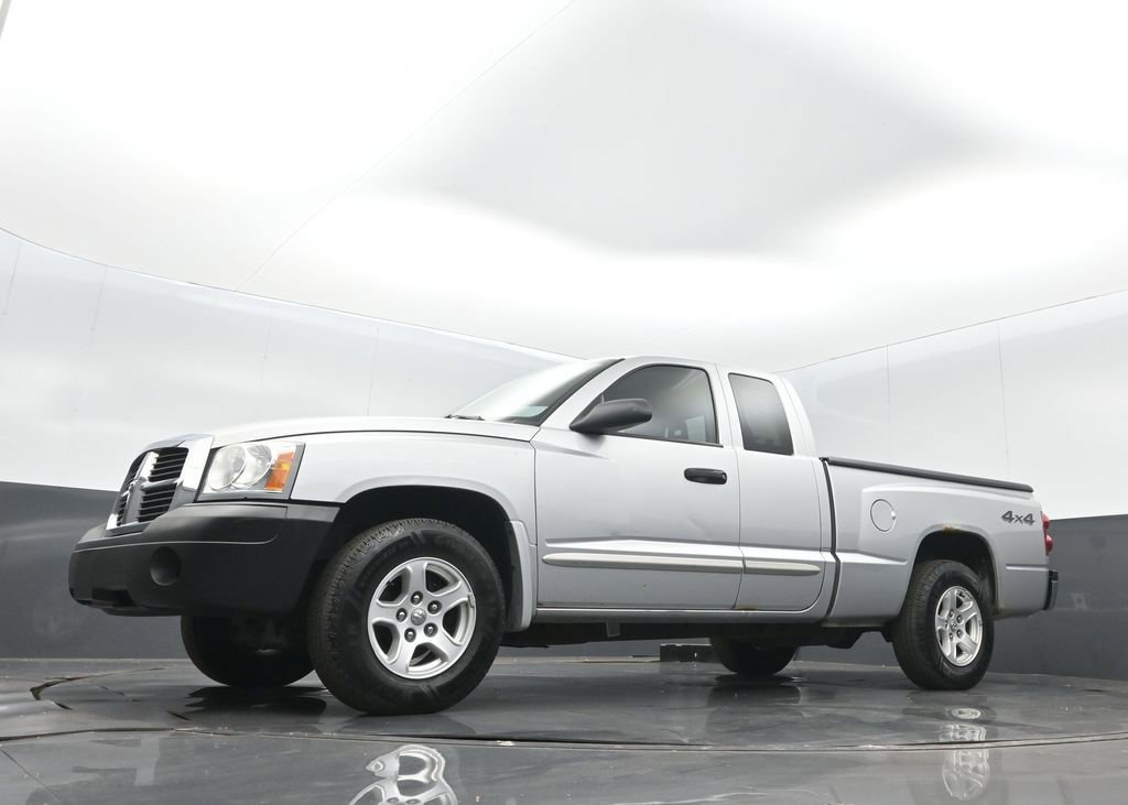 2005 Dodge Dakota SLT