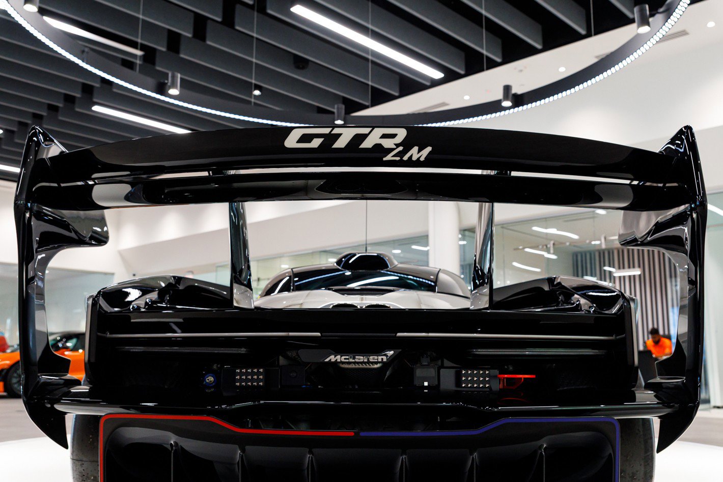 Used 2020 McLaren Senna photo 21