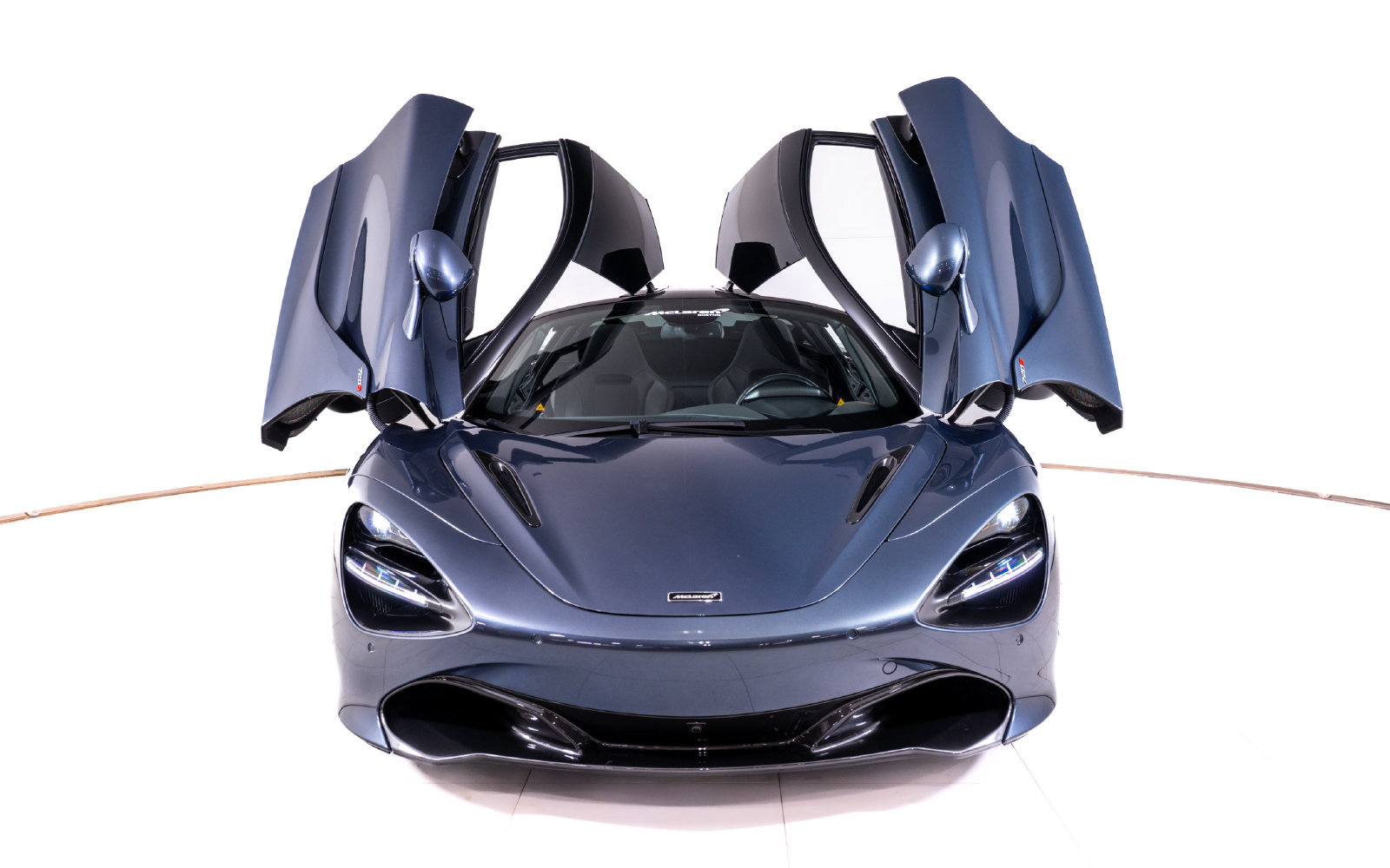 Used 2019 McLaren 720S photo 9