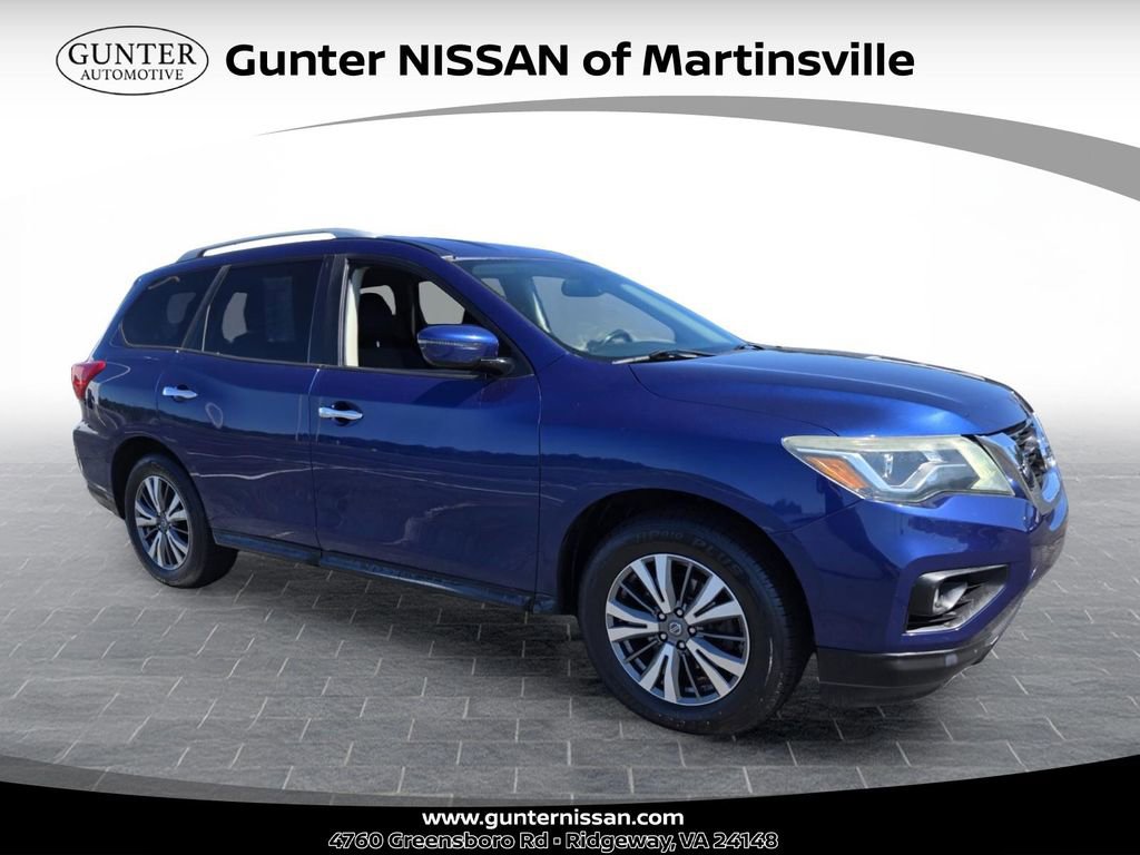 Used 2017 Nissan Pathfinder SV