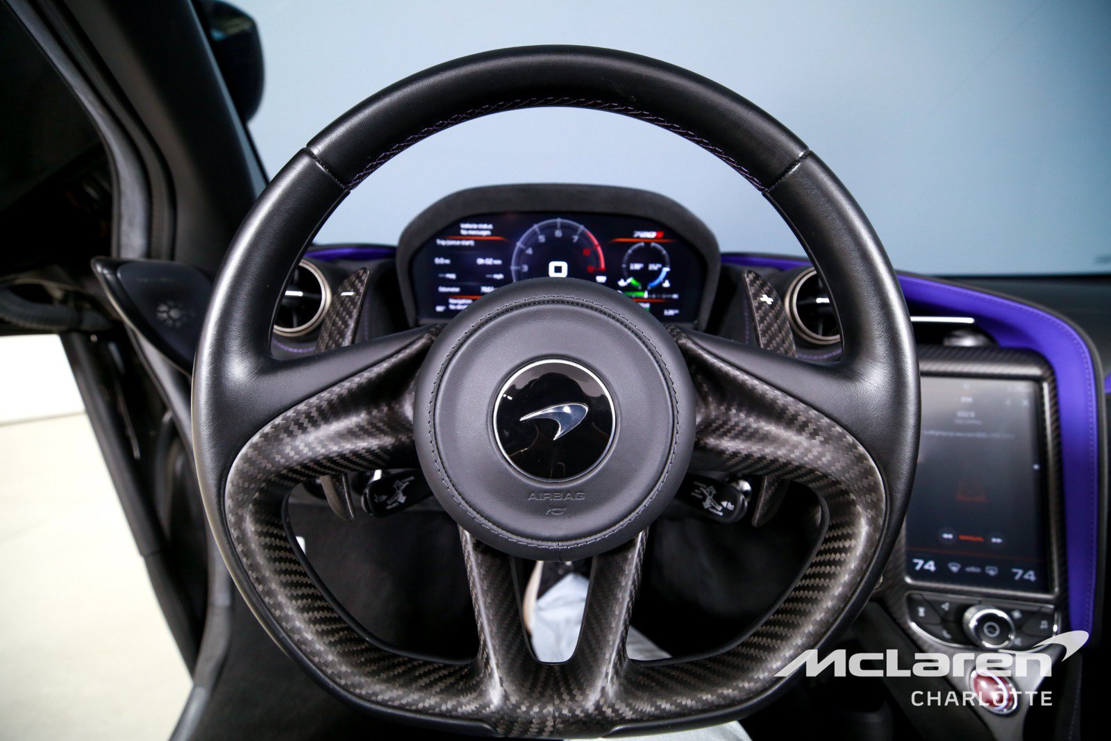 Used 2022 McLaren 720S Spider photo 16