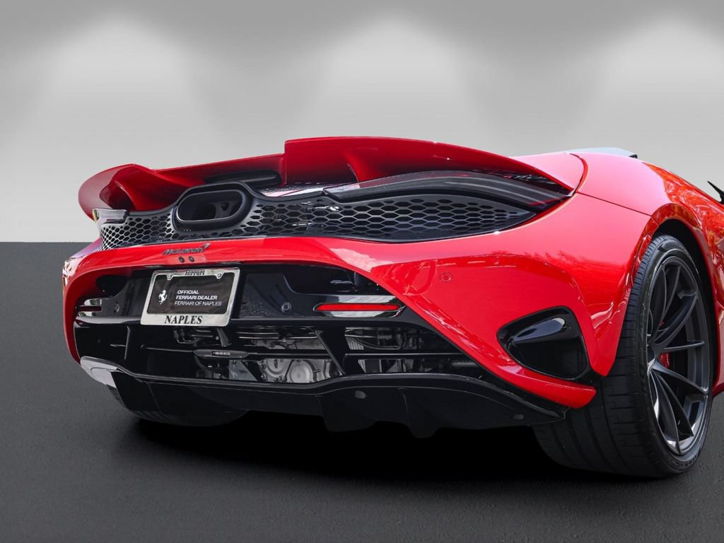 Used 2027 McLaren 750S Spider photo 19