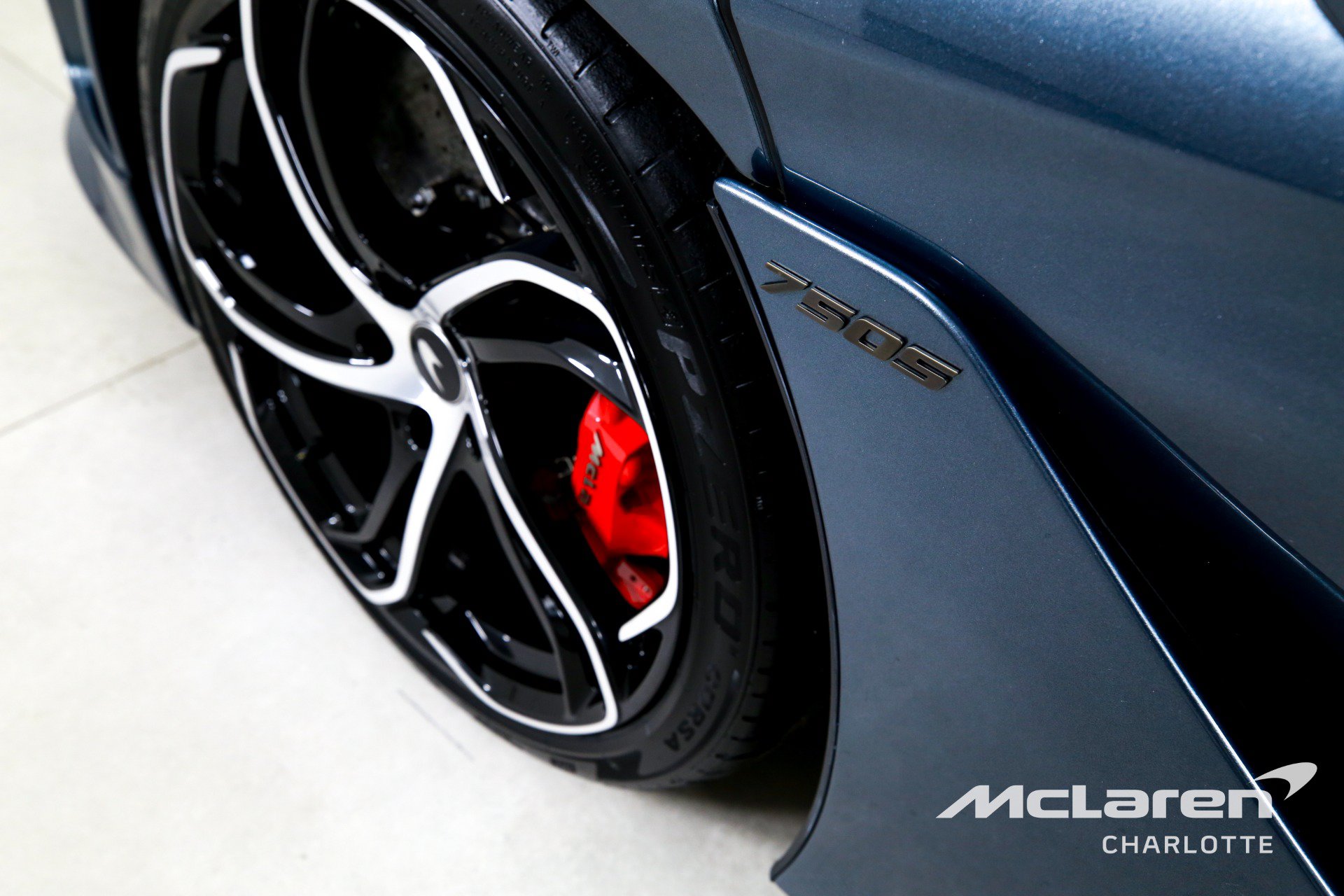 Used 2025 McLaren 750S photo 28