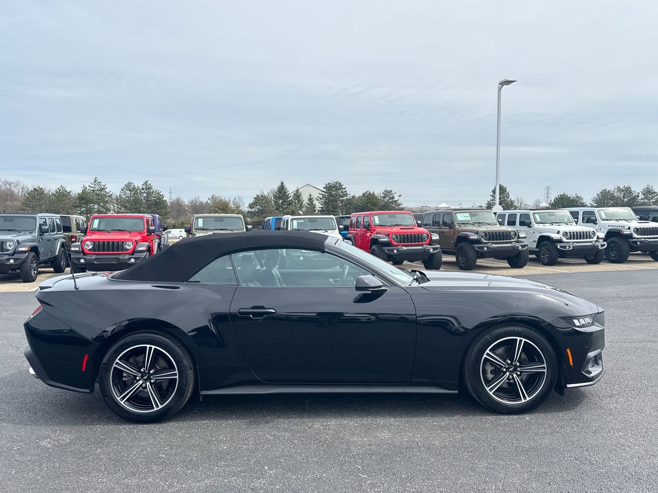 2024 Ford Mustang Premium