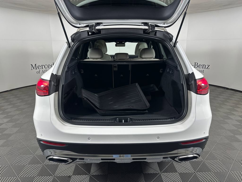 2026 Mercedes-Benz GLC 300 4MATIC