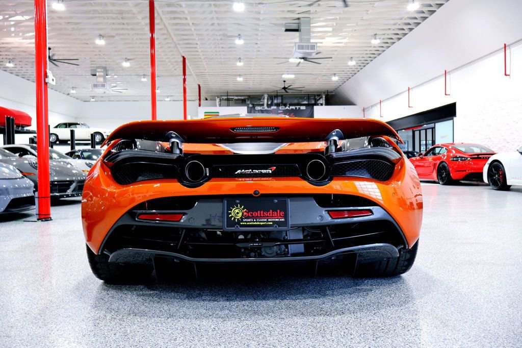 Used 2018 McLaren 720S Performance photo 18