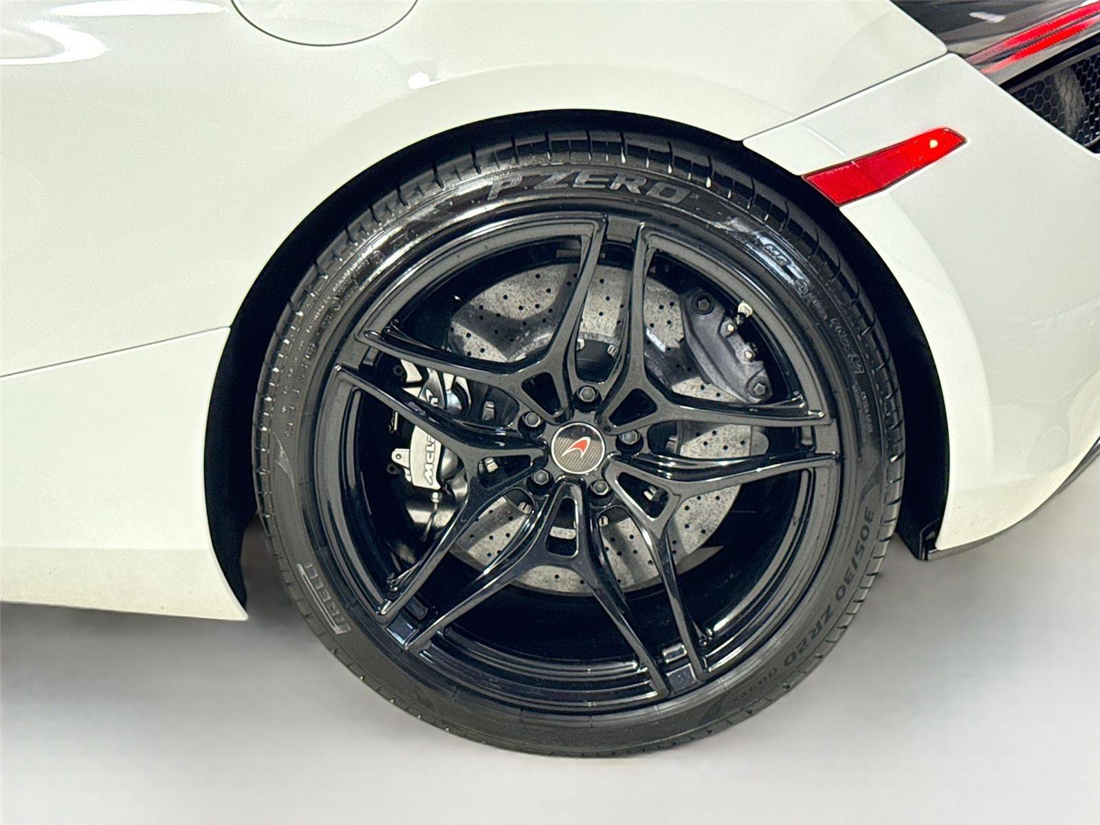 Used 2018 McLaren 720S photo 35