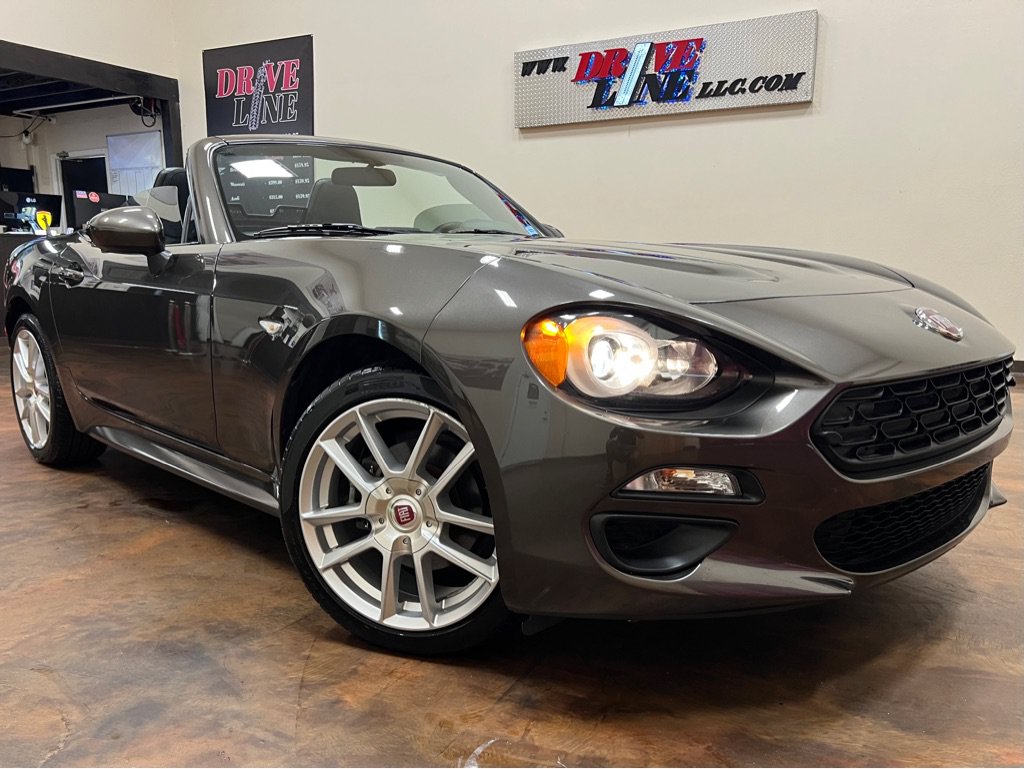 Used 2017 FIAT 124 Spider Classica