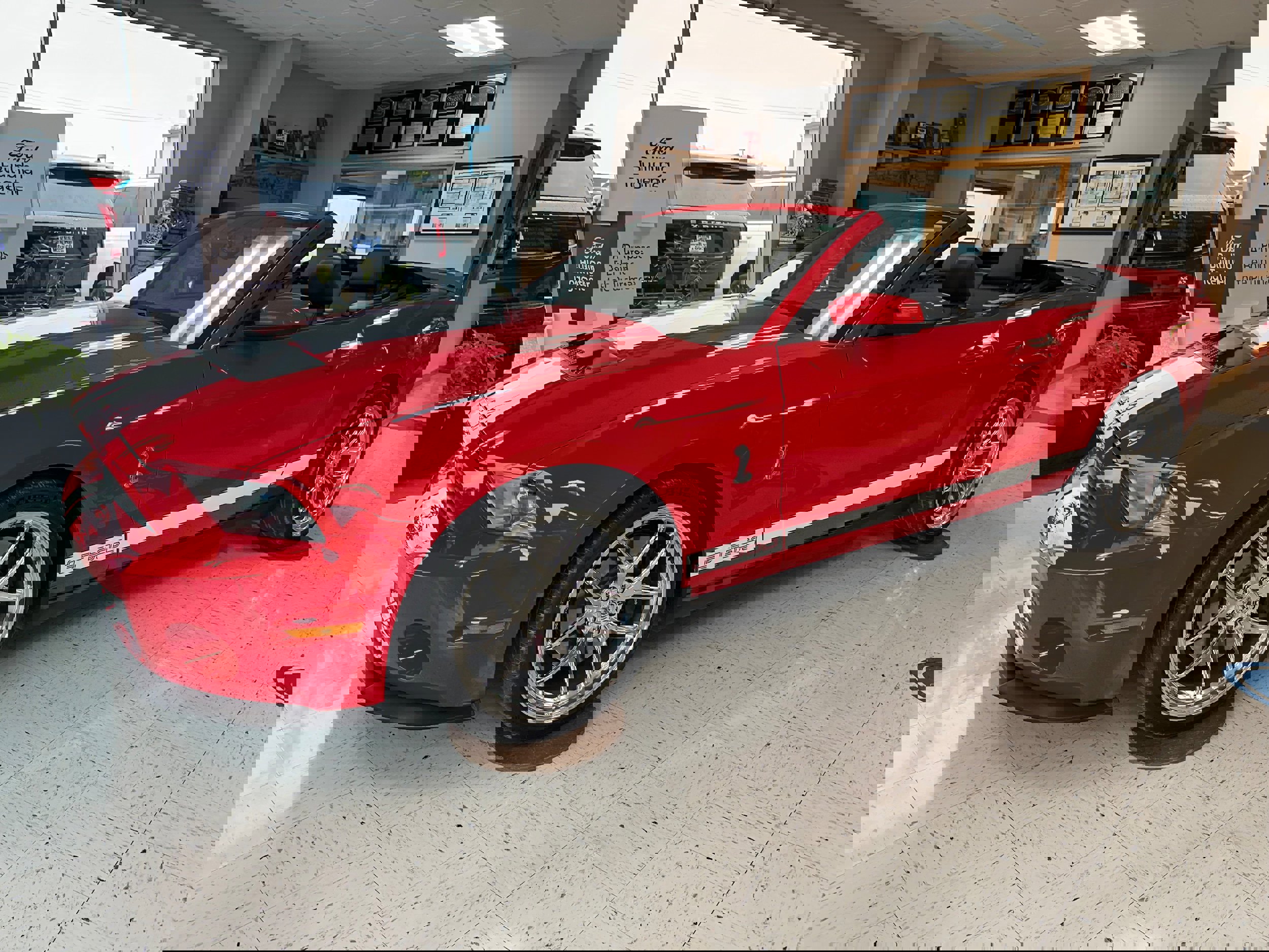 Used 2011 Ford Mustang Shelby GT500 w/ SVT Performance Pkg