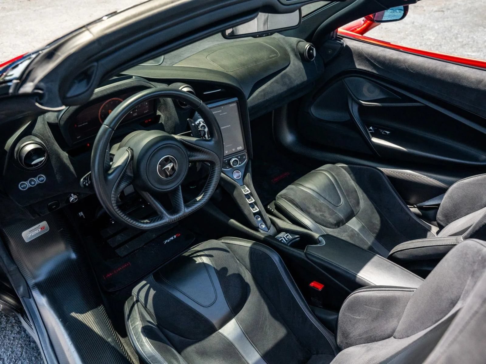 Used 2020 McLaren 720S Spider photo 16