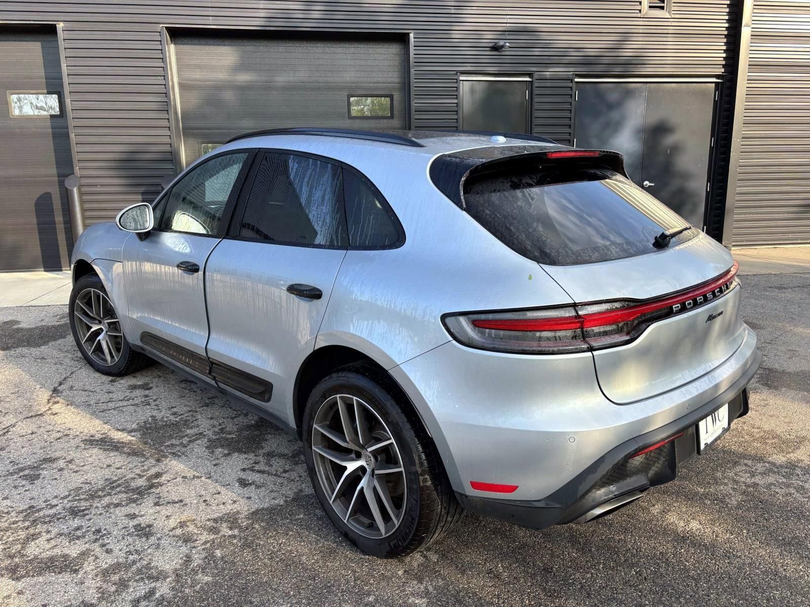 2025 Porsche Macan