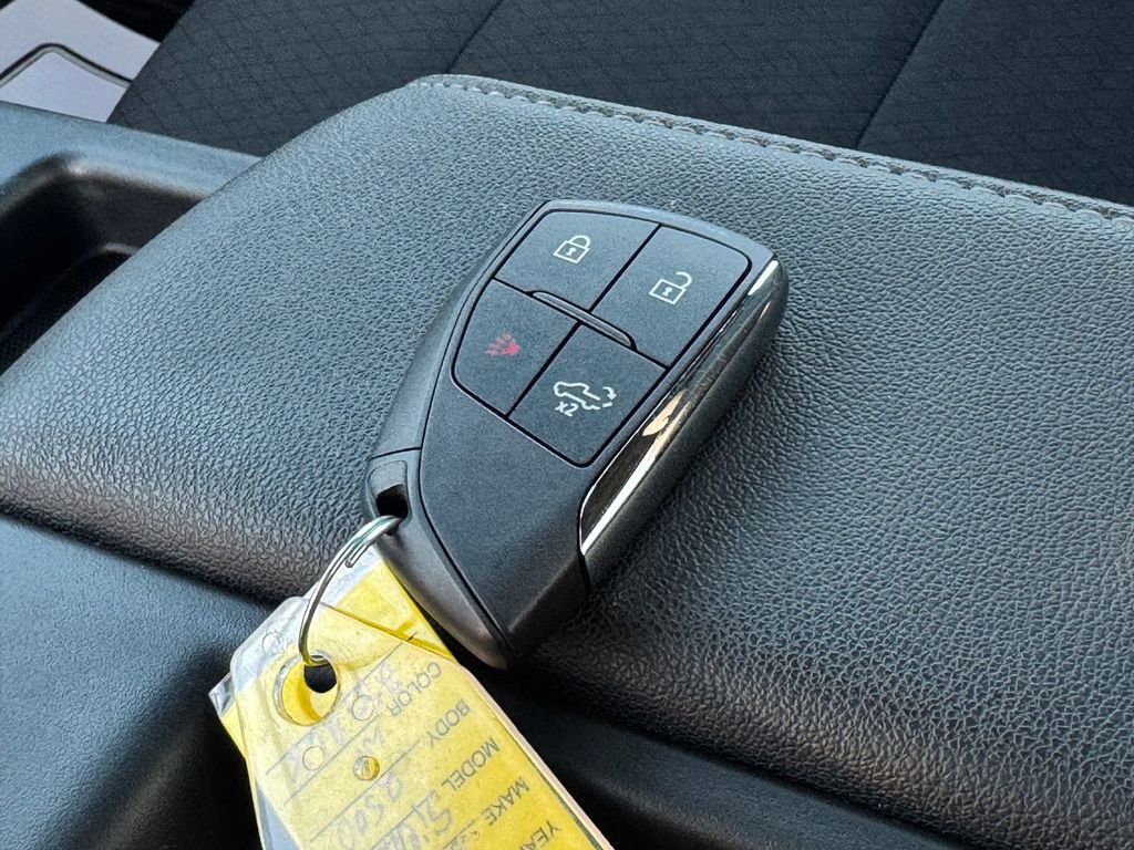 2024 GMC Sierra 2500 Pro