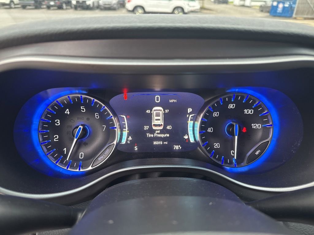 2022 Chrysler Pacifica Touring-L