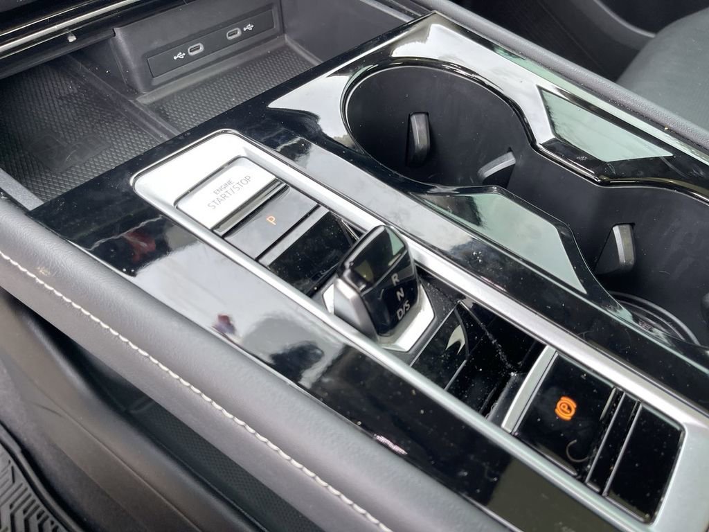 2024 Volkswagen Atlas SEL Premium R-Line