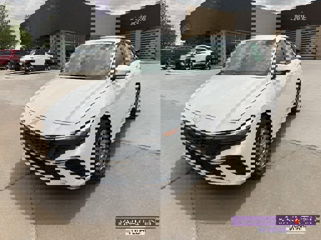 New 2026 Hyundai Elantra SE