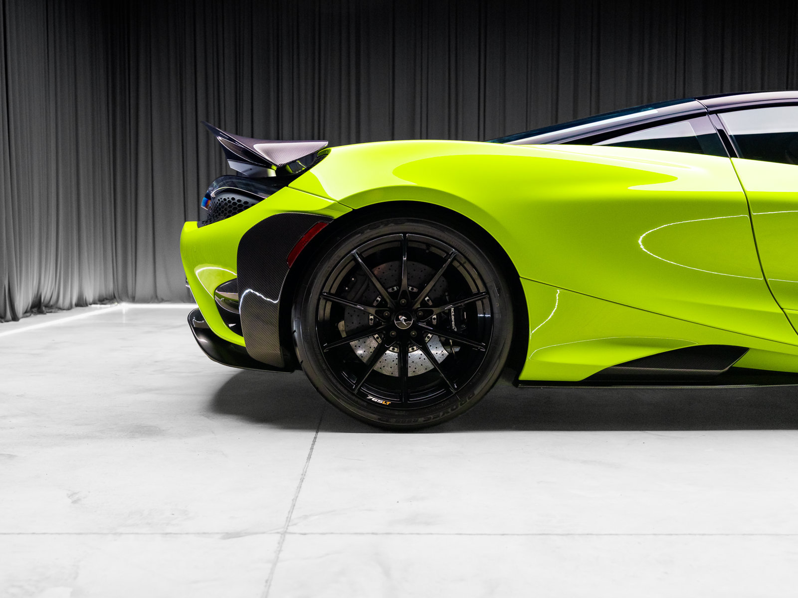 Used 2021 McLaren 765LT photo 34