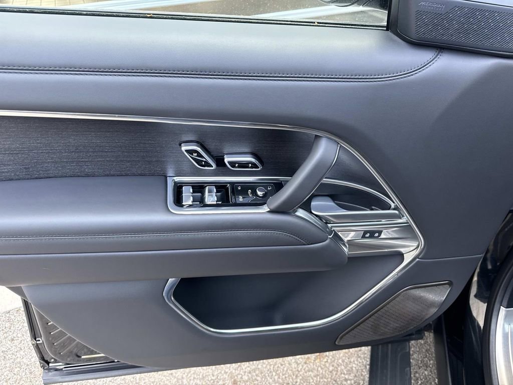 2025 Land Rover Range Rover Autobiography