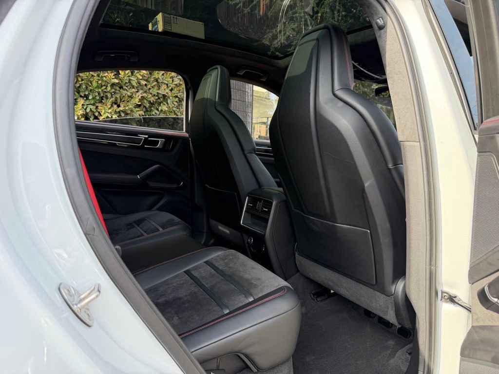 2023 Porsche Cayenne GTS