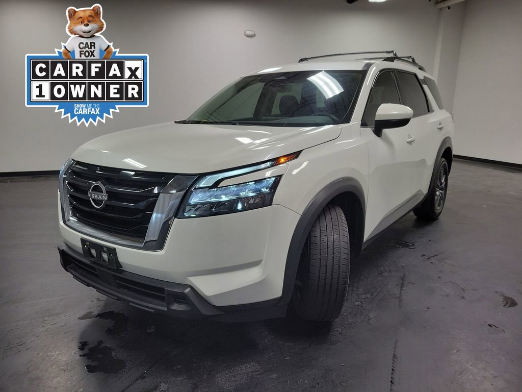 2023 Nissan Pathfinder SV