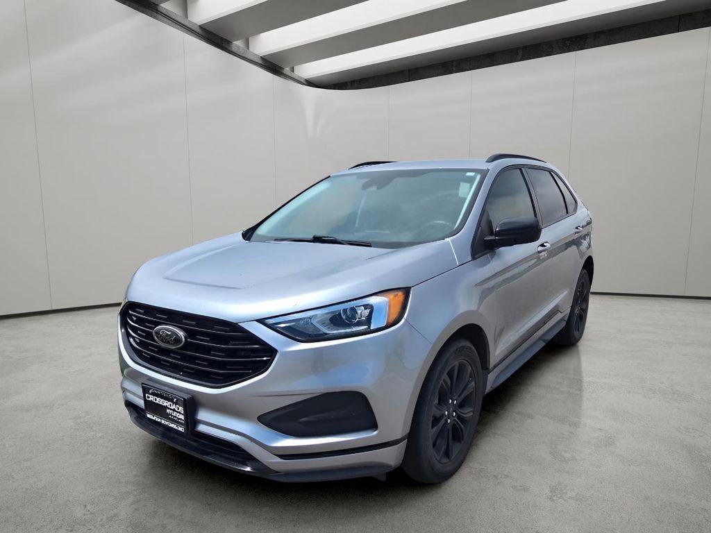 Used 2022 Ford Edge SE w/ Black Appearance Package