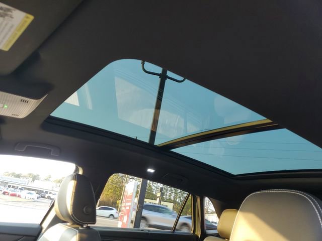 2026 Volkswagen Atlas Cross Sport SEL R-Line