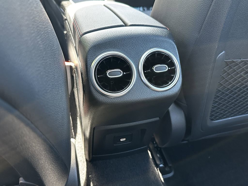 2025 Mercedes-Benz CLA 250 4MATIC