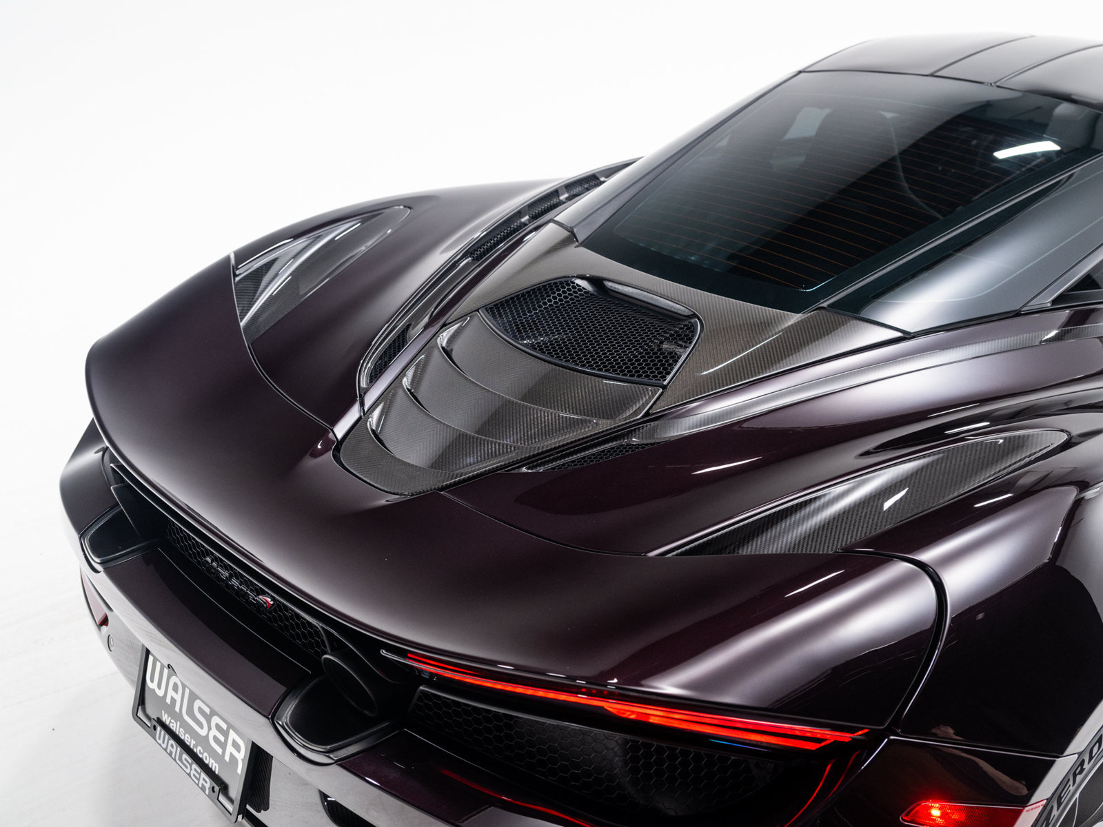 Used 2018 McLaren 720S Luxury photo 19