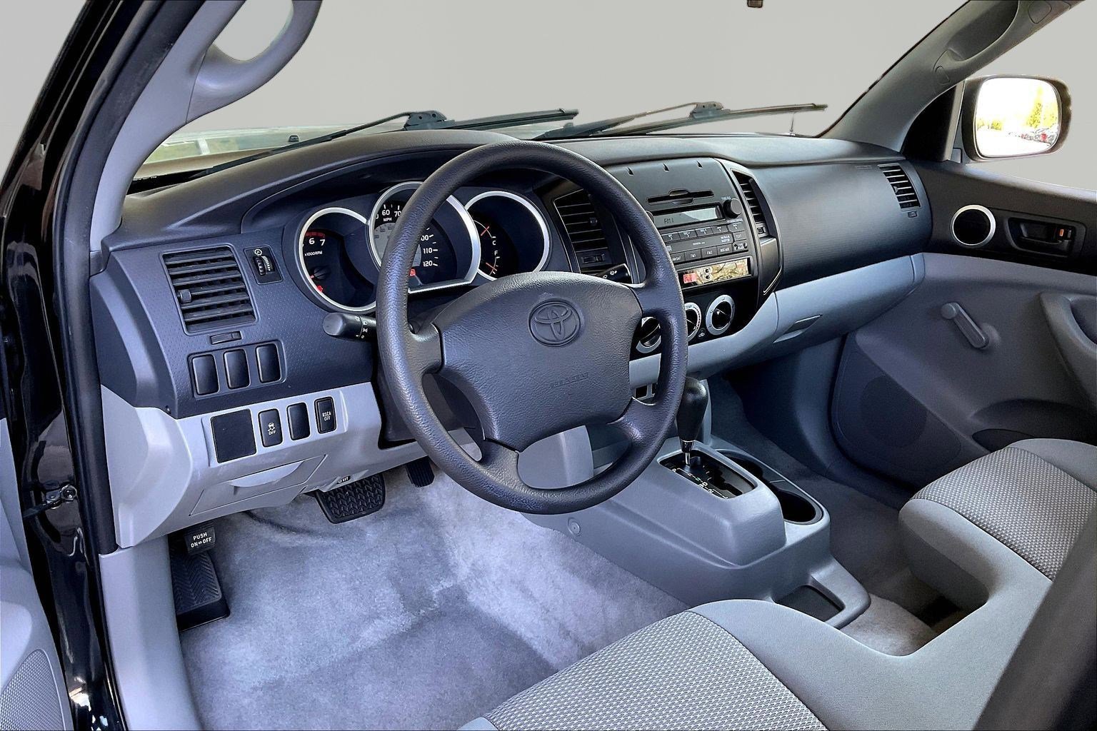 2010 Toyota Tacoma 2WD Regular Cab