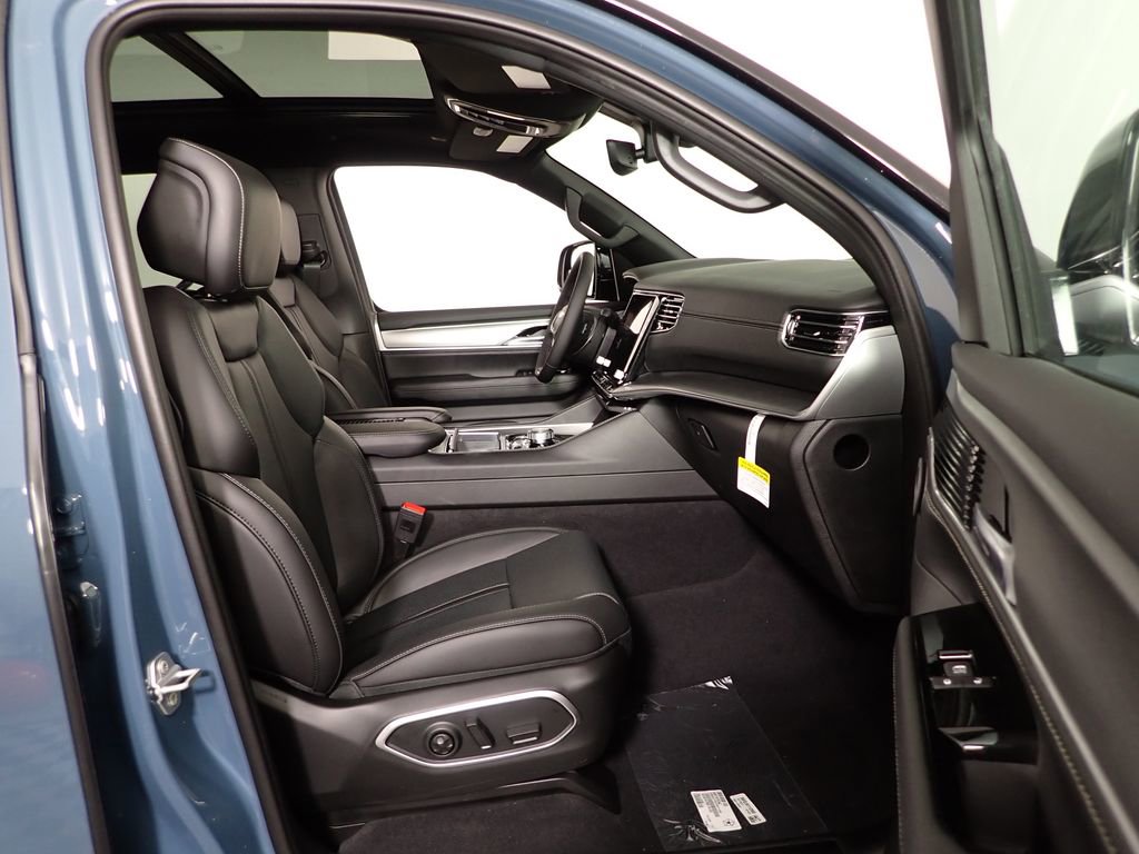 2026 Jeep Grand Wagoneer 4WD