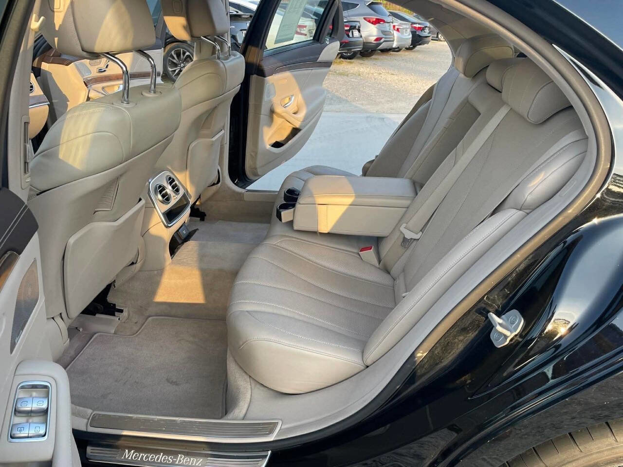 2014 Mercedes-Benz S 550 Sedan