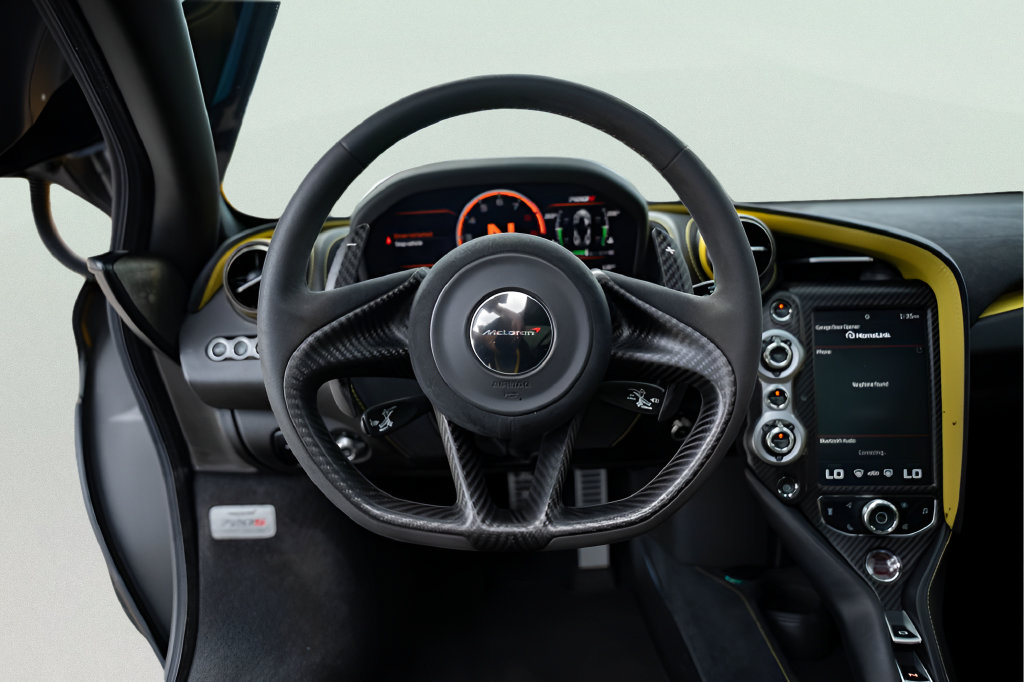 Used 2018 McLaren 720S photo 37