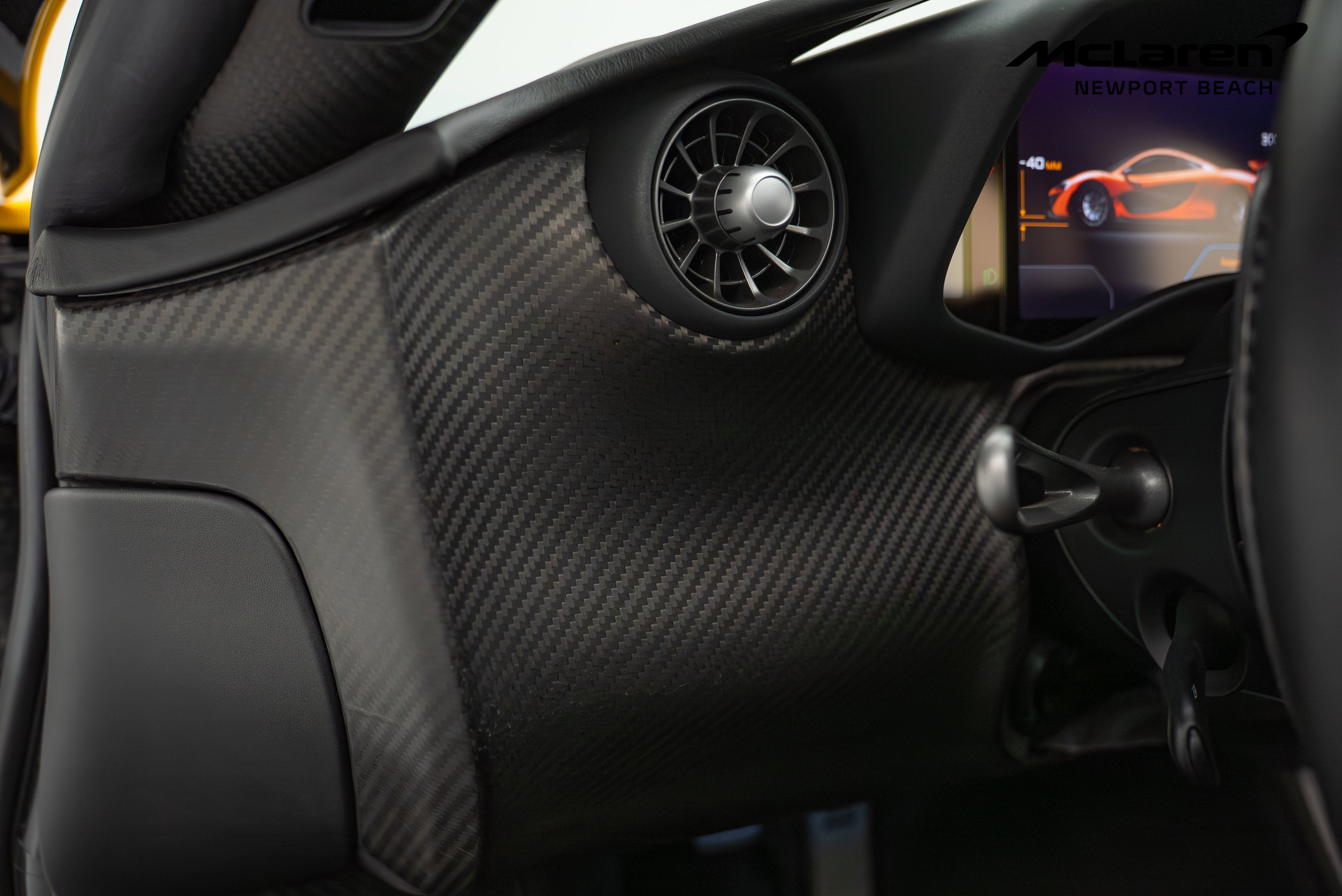 Used 2014 McLaren P1 photo 35