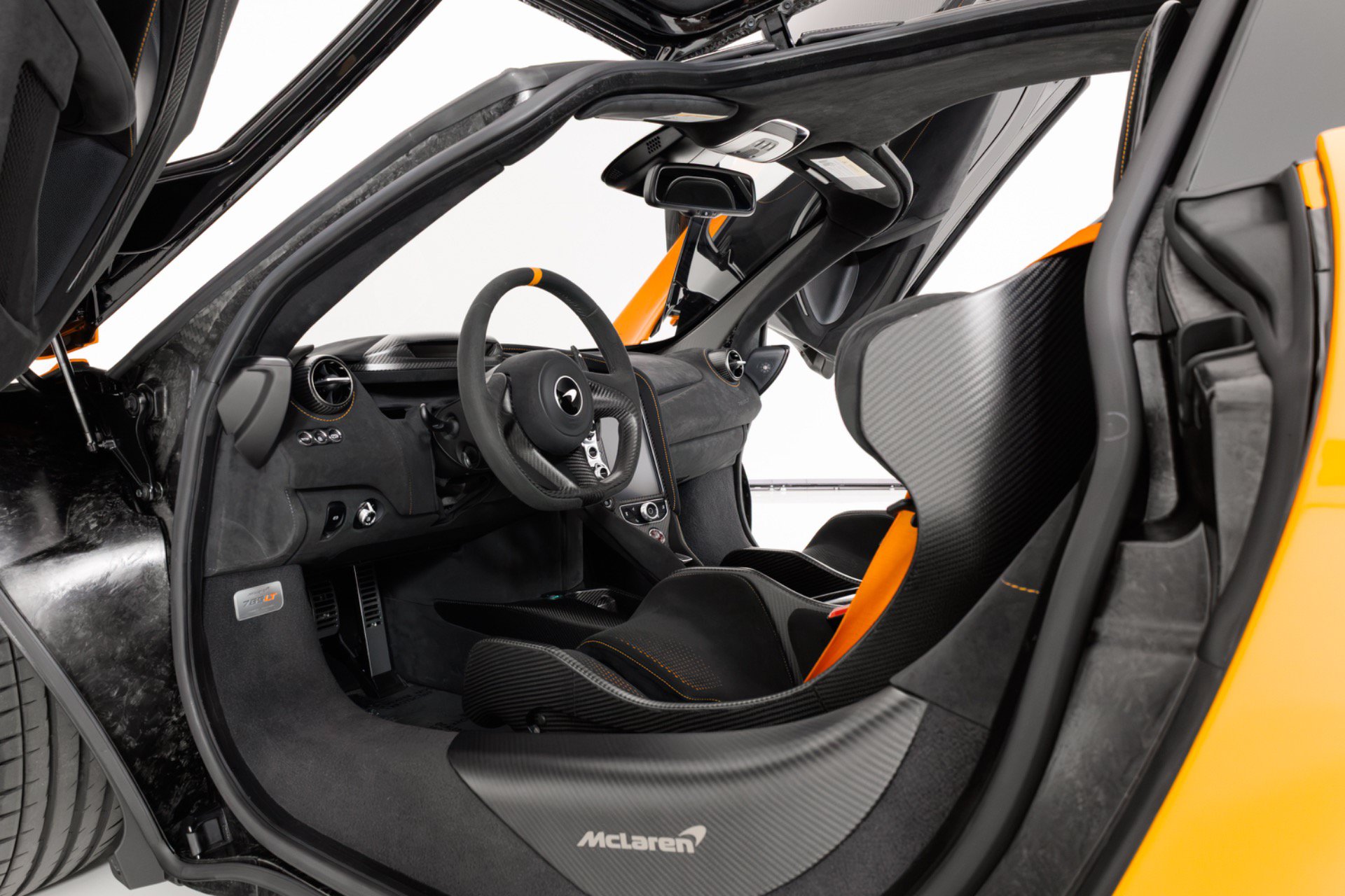 Used 2021 McLaren 765LT photo 16