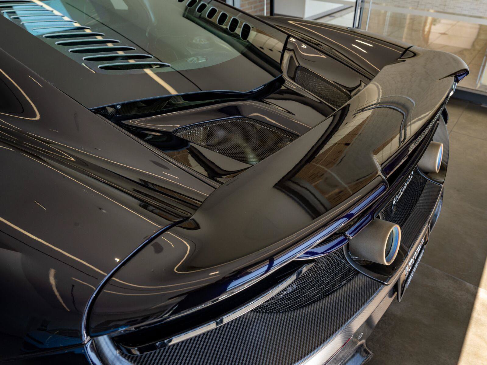 Used 2016 McLaren 675LT Coupe photo 46