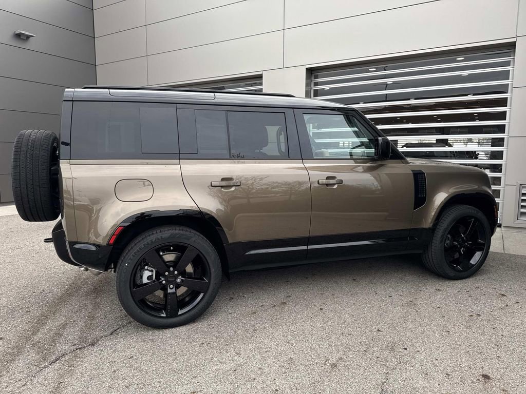 2026 Land Rover Defender 110 X-Dynamic SE