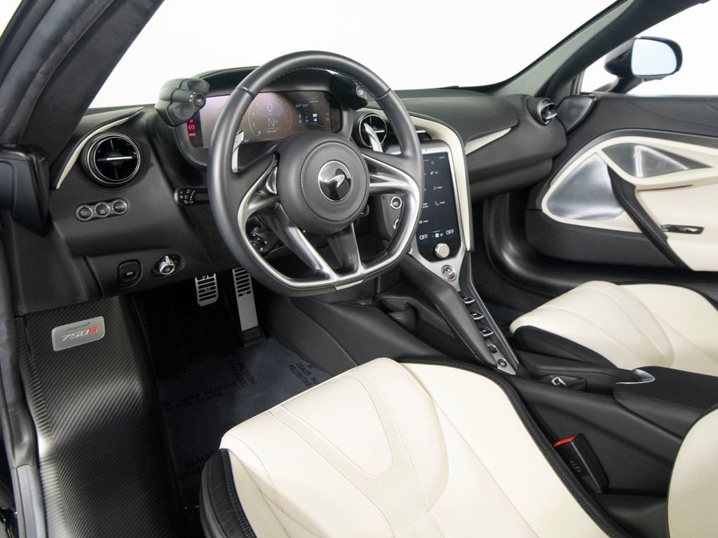 Used 2024 McLaren 750S Spider photo 16