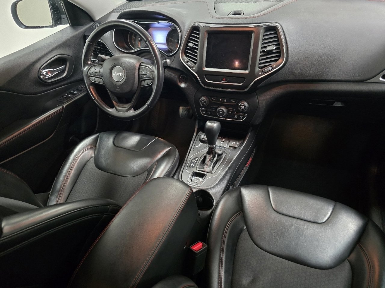 2020 Jeep Cherokee Trailhawk