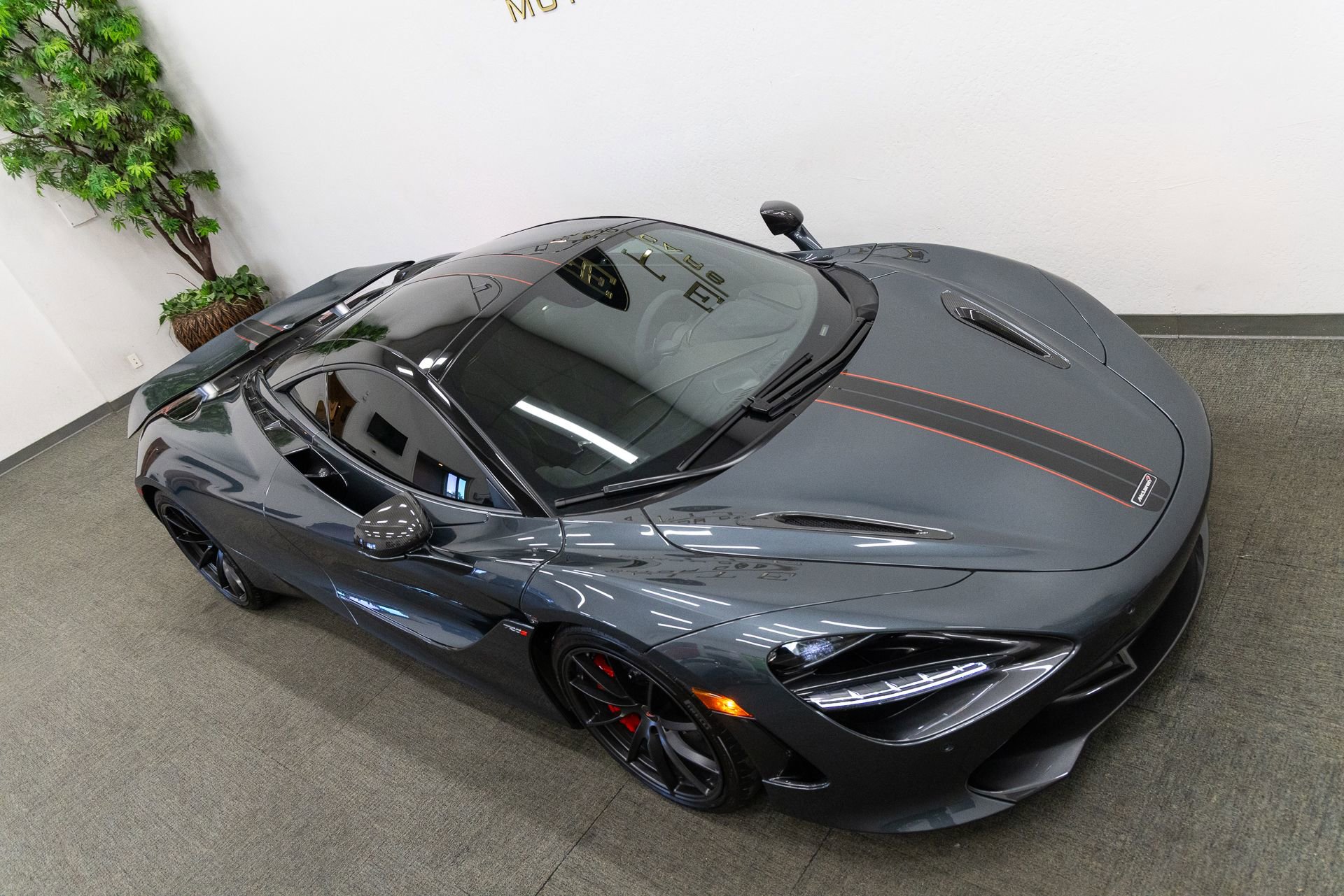 Used 2018 McLaren 720S Performance photo 22